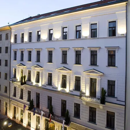 Alta Moda Fashion 4* Budapest